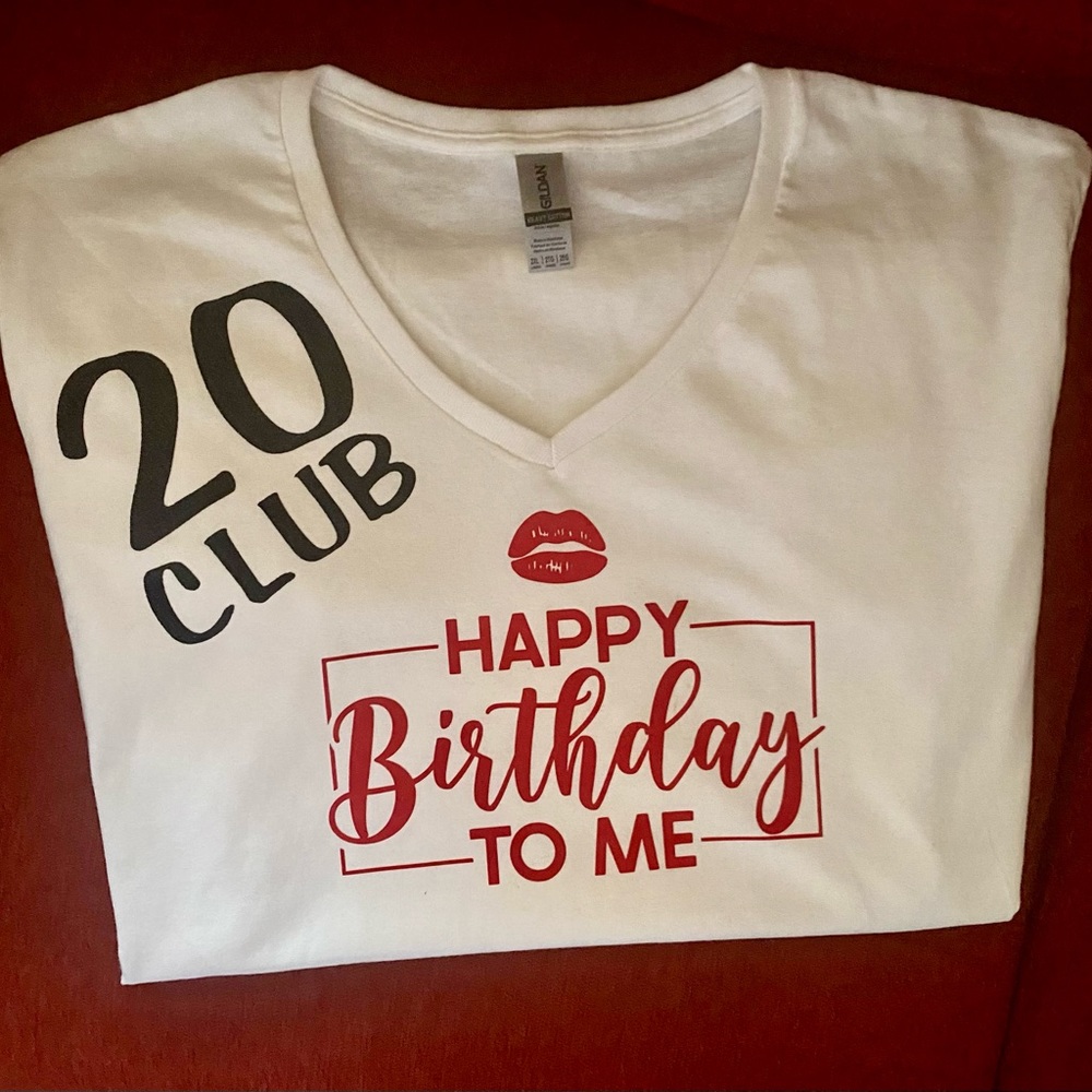Size 2X Graphic Tee